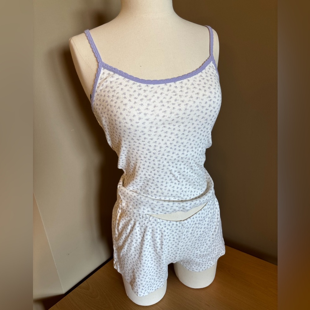 Brandy Melville ditsy purple flower sleep set